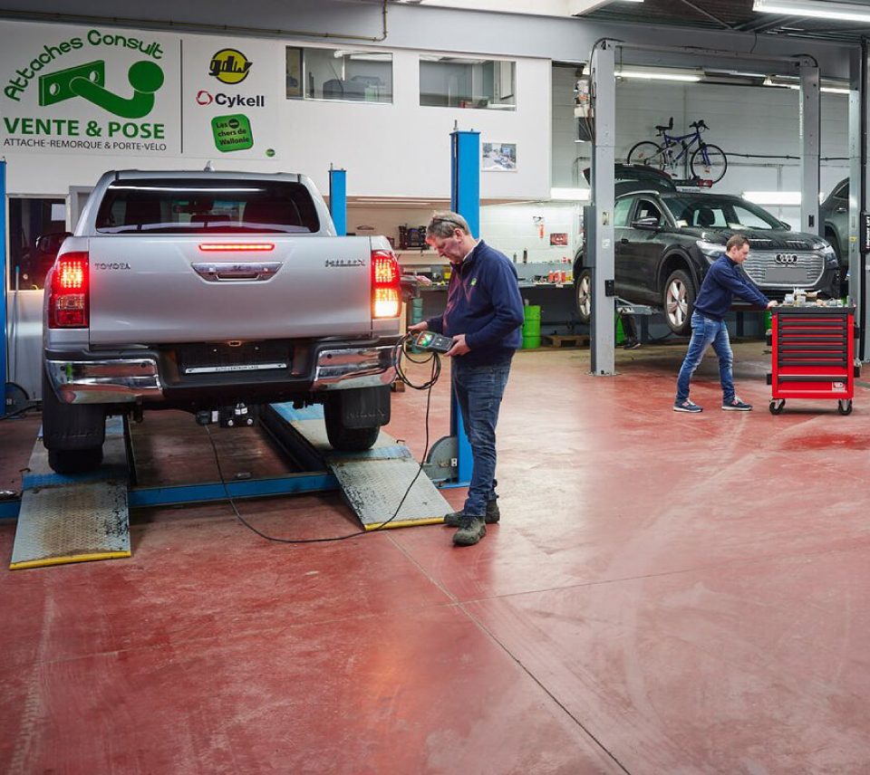 Attaches Consult, atelier à Verviers (Liège)